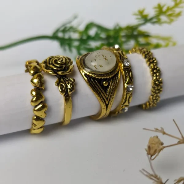 Elegant Hollow Flower Ring Set - Classic Vintage Style Stacking Rings for Women - Adjustable and Chic Fashion Jewelry - Perfect Wedding, Party, or Gift for Her - Image 2