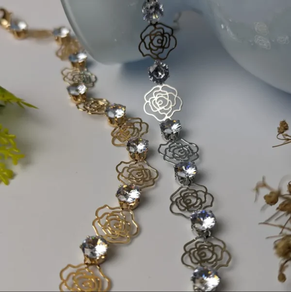 Antique Silver Flower Anklet Bracelet - Elegant Foot Jewelry for Women - Tassel Chain Design - Perfect Beach Accessory for Barefoot Sandal Look - Image 4