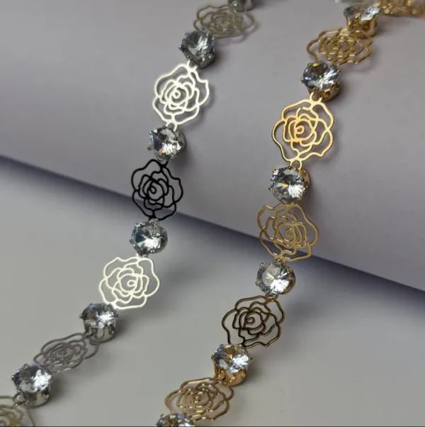 Antique Silver Flower Anklet Bracelet - Elegant Foot Jewelry for Women - Tassel Chain Design - Perfect Beach Accessory for Barefoot Sandal Look - Image 2