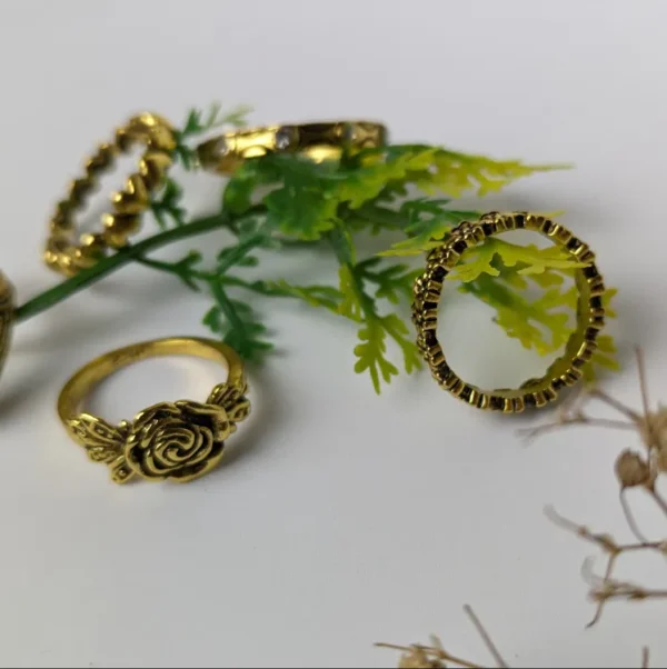 Elegant Hollow Flower Ring Set - Classic Vintage Style Stacking Rings for Women - Adjustable and Chic Fashion Jewelry - Perfect Wedding, Party, or Gift for Her - Image 5